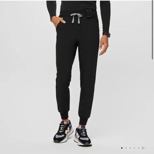 Figs Tansen Jogger Scrub Pants Men's Black Jogger Pants size M